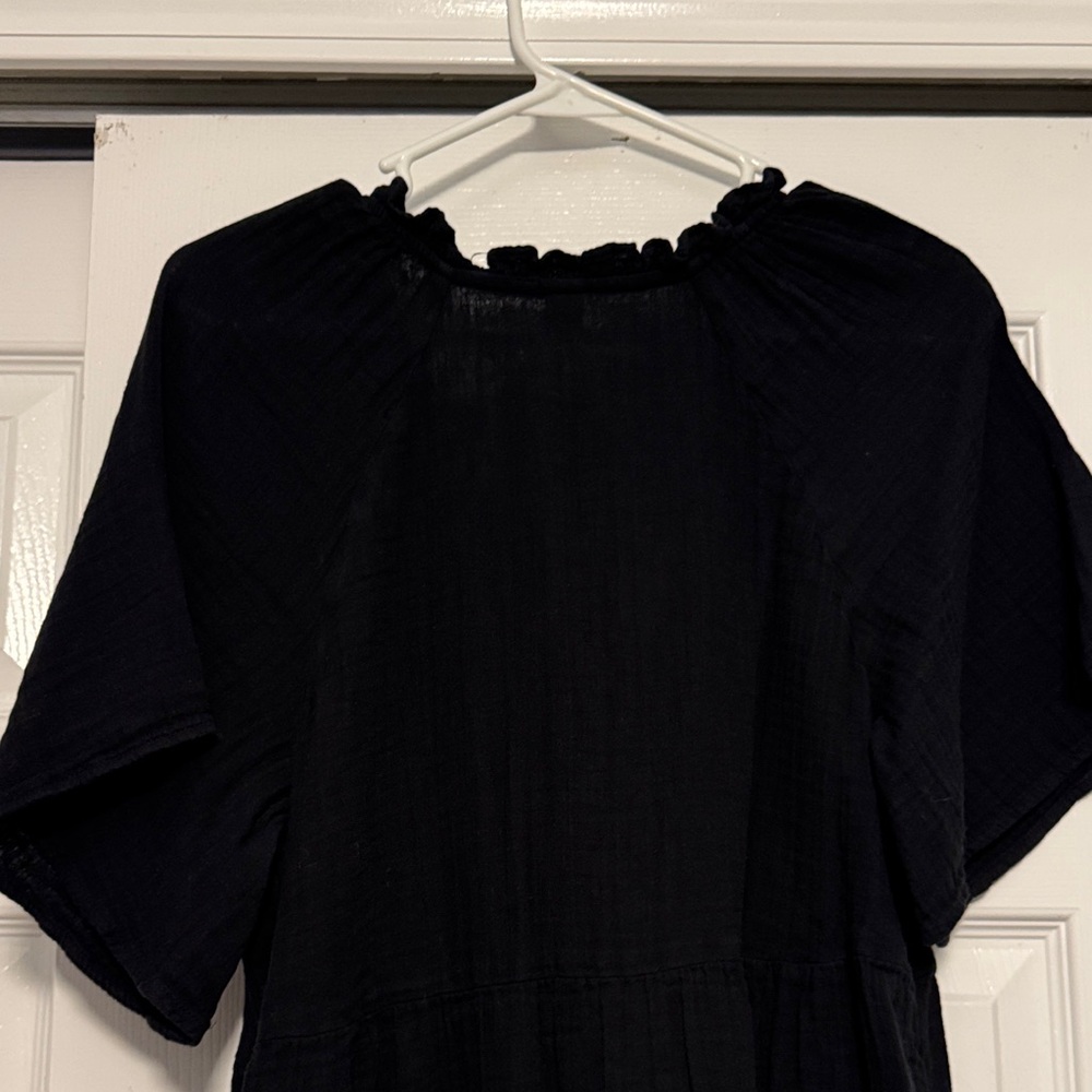 Old Navy Black V-Neck Dress - Picture 3 of 4